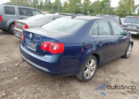 2006 Volkswagen Jetta 2.5 из США, поврежденный, VIN 3VWSF71K96M801075